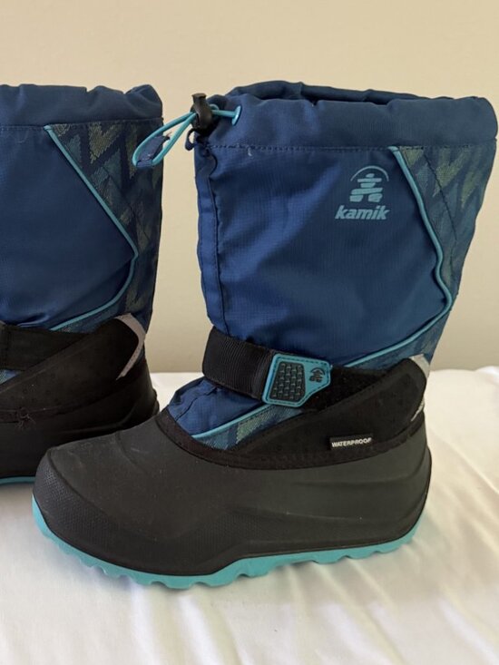 Kamik Other - Kamik Kids Waterproof Winter Snow Boots Size 4 Navy and Teal
